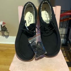 Men’s New Casual Black Canvas Slip On Tennis Shoes Size 12