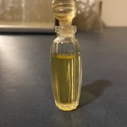 Sample Clear Bottle Of Women’s Vintage Perfume