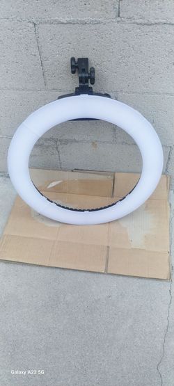 Pixel ring light