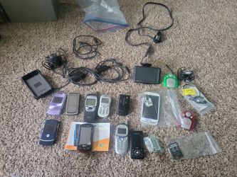 Vintage cellular phone lot