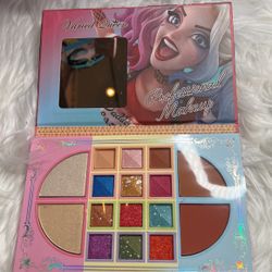 Varied Queen Makeup 