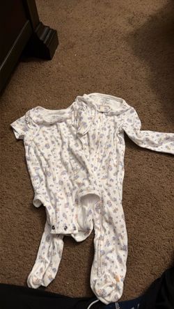 Carters baby Girl 6-9m
