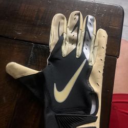 Colorado PE Football Gloves