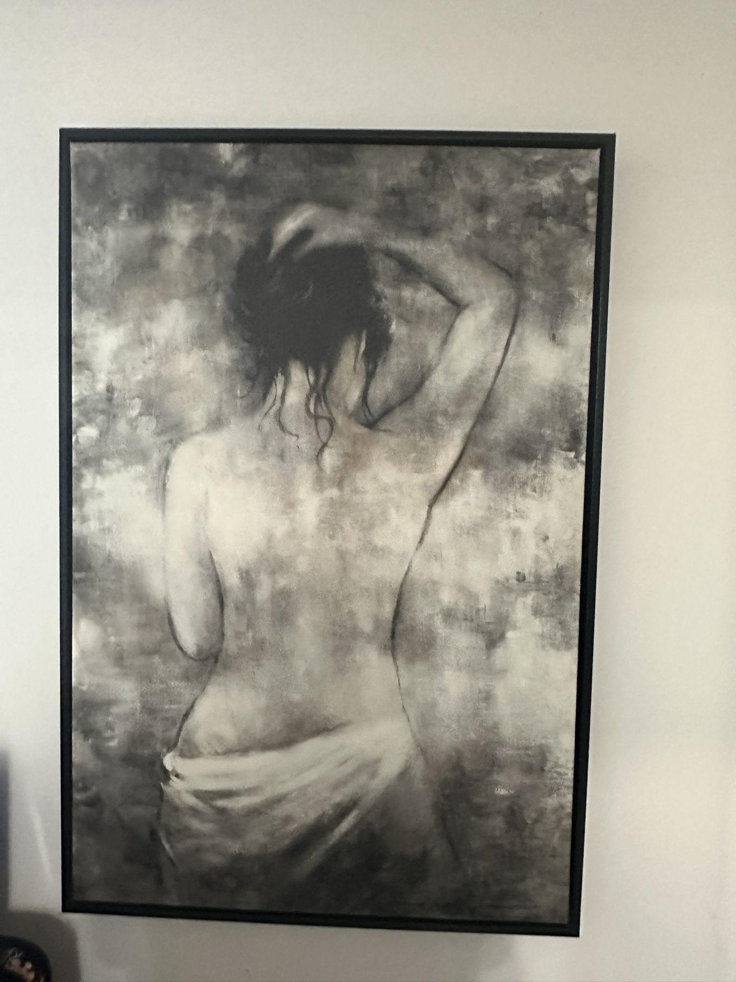LARGE WOMAN PAINTING FRAME - Like New - black Frame - 25$