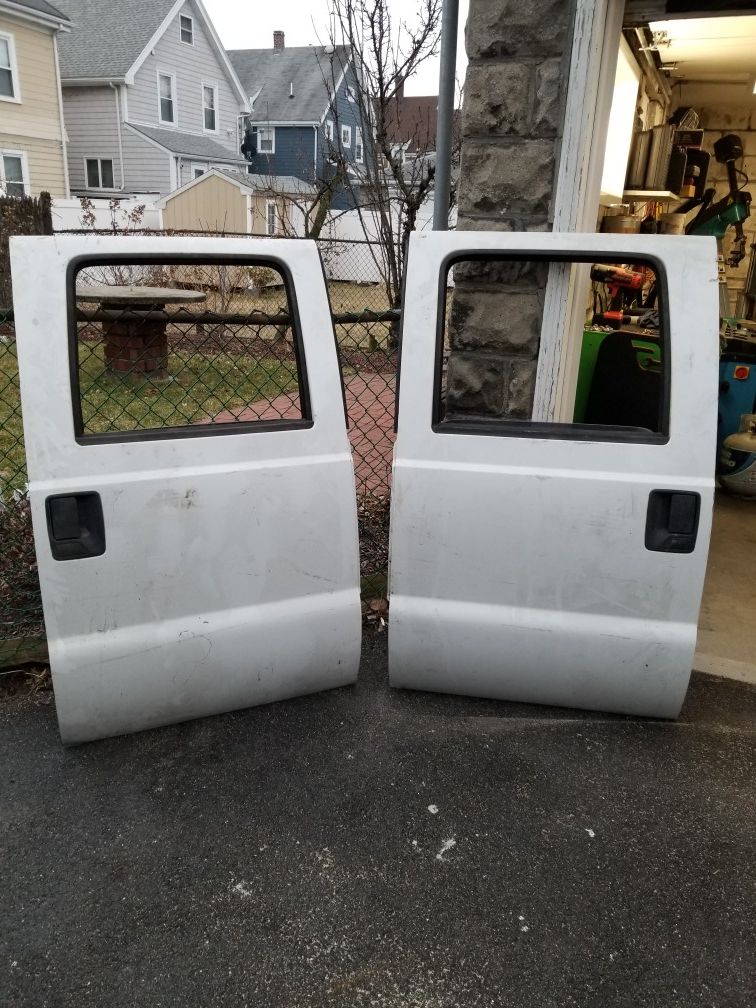 Ford super dury crew cab rear rust free doors