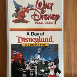 A Day At Disneyland VHS Walt Disney 