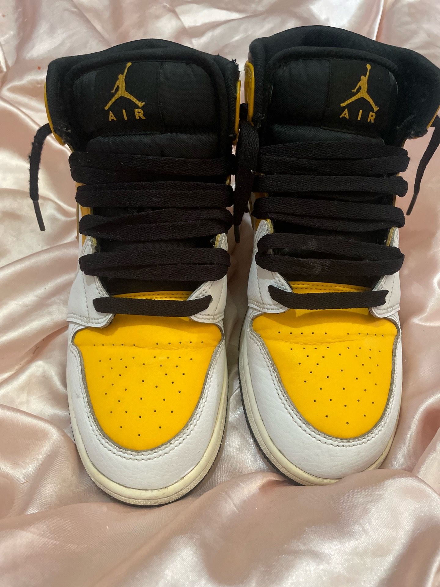 Air Jordan 1 Retro High OG 'Yellow Ochre