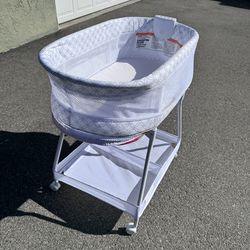 Bedside Baby Bassinet w/ Sound & Vibration + Storage Shelf