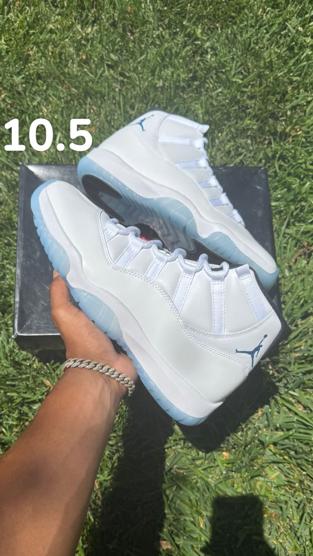 Jordan 11 Legend Blue Size 10.5