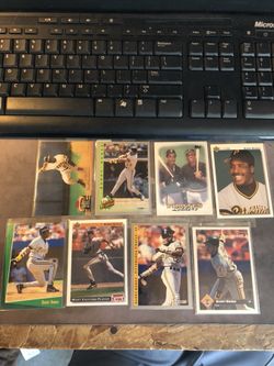 Barry bonds assorted baseball cards. 3$ for all shown.