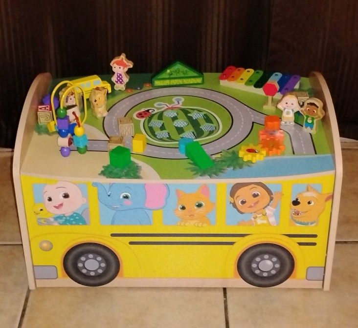 COCO MELON ACTIVITY TABLE