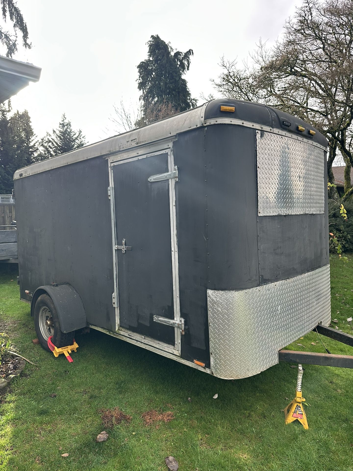 6x12 Enclosed Cargo Trailer