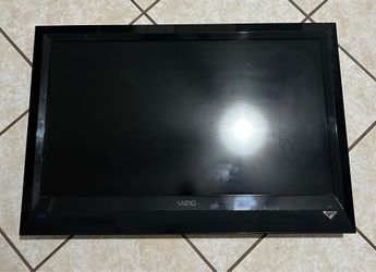 VIZIO TV 32” LCD HDTV