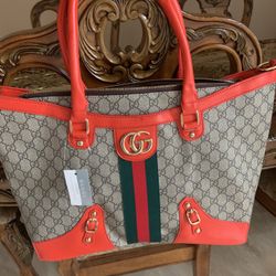 Handbag 