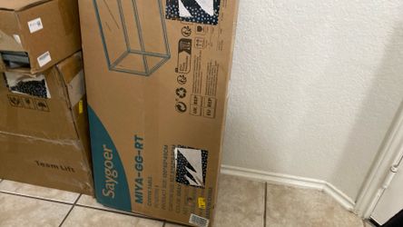 Say Goer Glass Coffee Table 