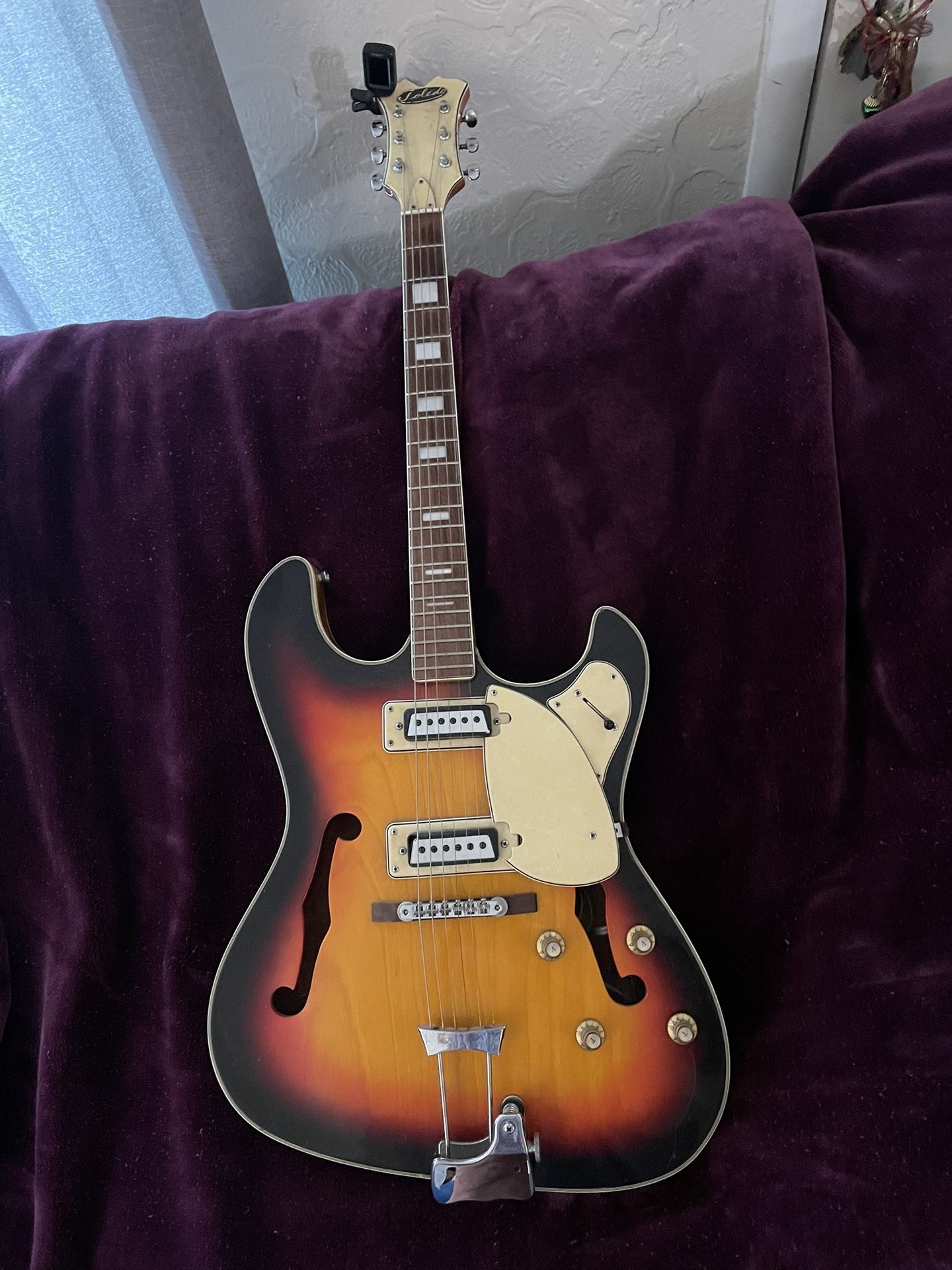 Sunburst Hollow body
