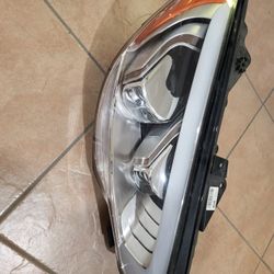 2015 2016 2017 2018 Kia K900 Headlight Part 