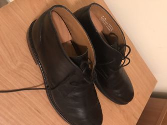 Banana Republic Shoes - Size 8M