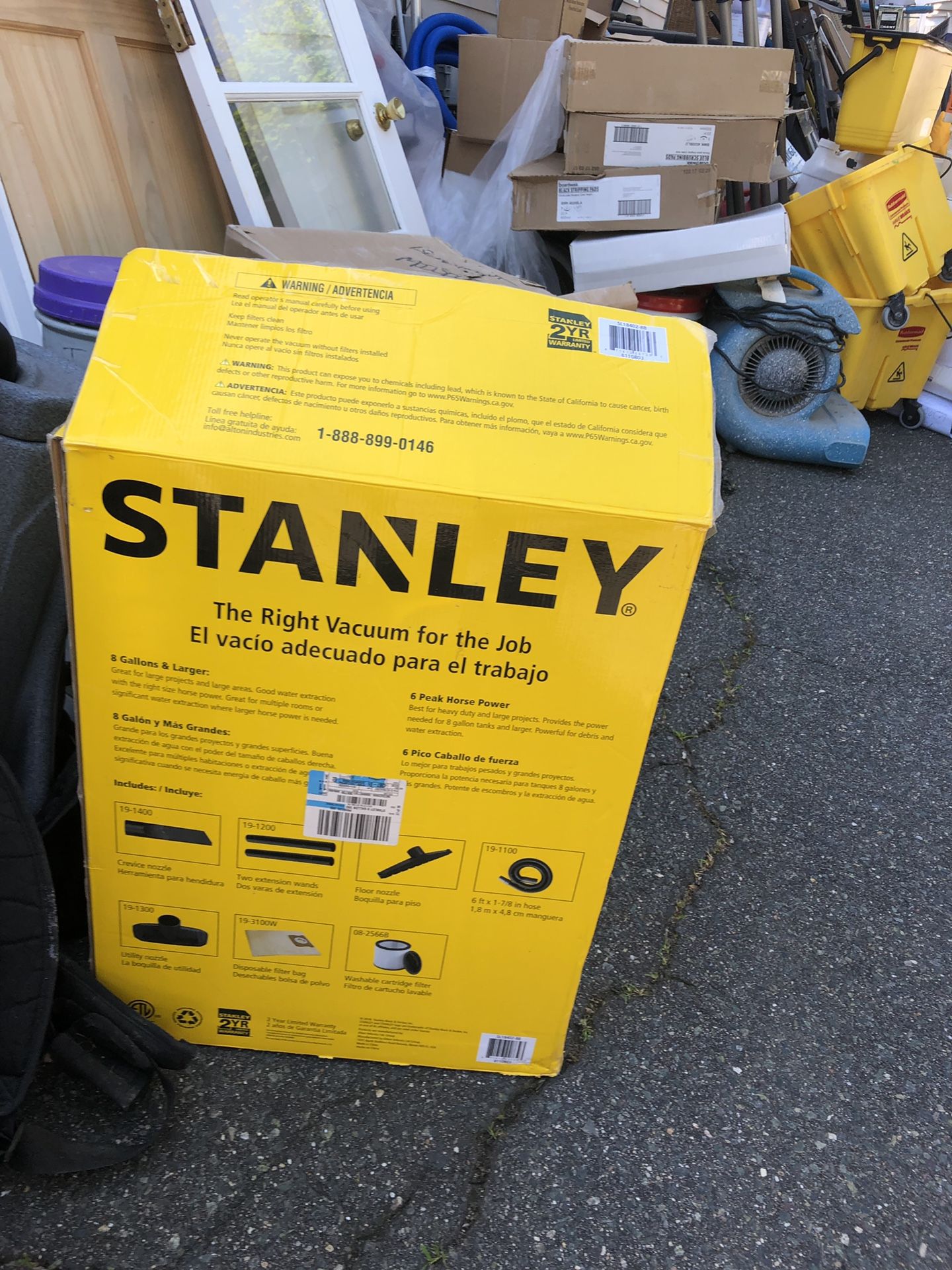 Stainless still wet dry vacuum, open box, but brand new