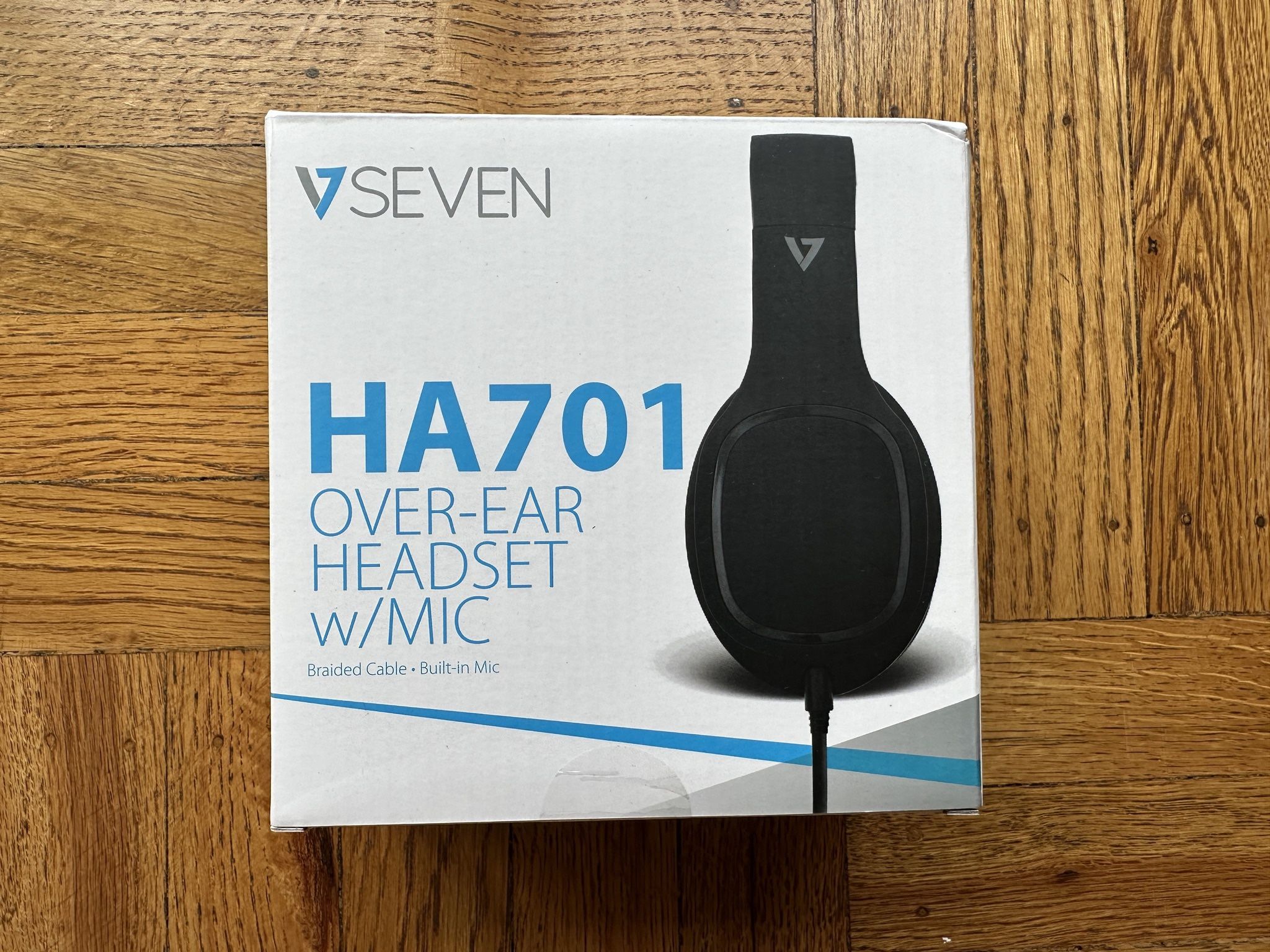 V7 Over Ear Headset w/ mic