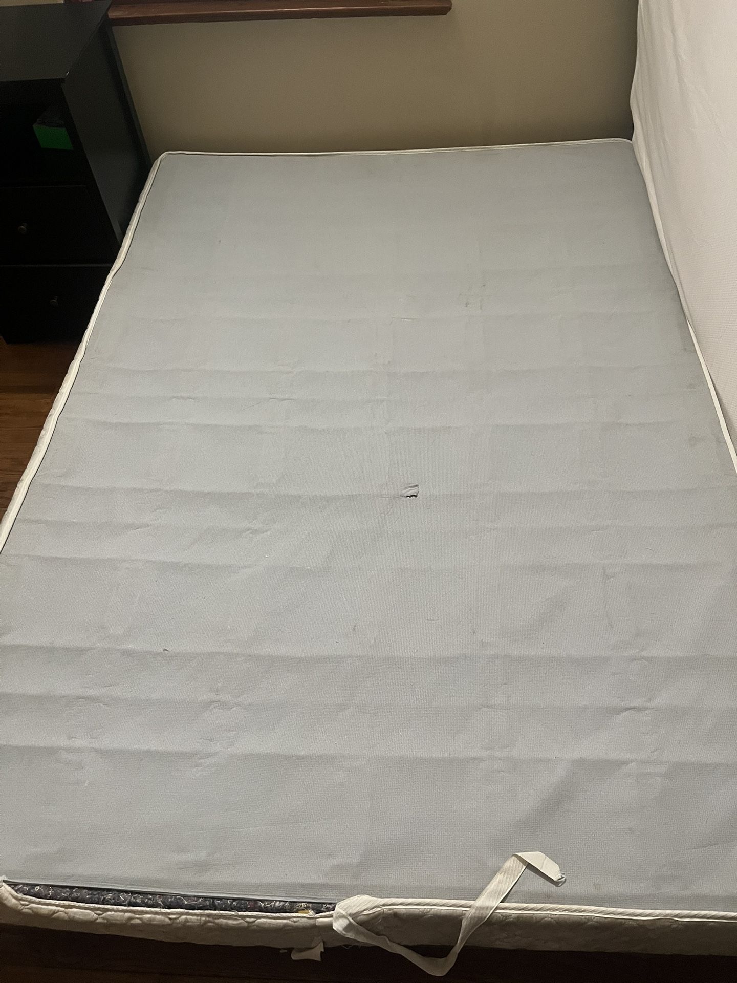 Full Size Bed 