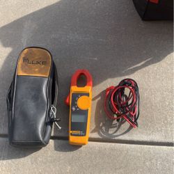 Fluke 333 Meter