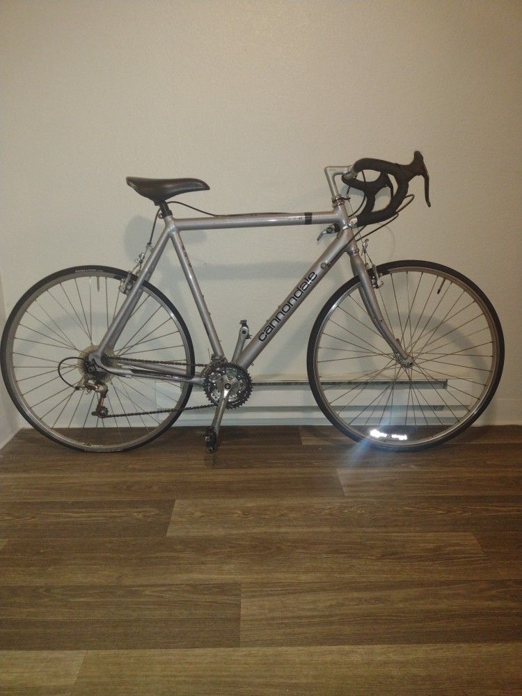 Cannondale T700 Road BICYCLE