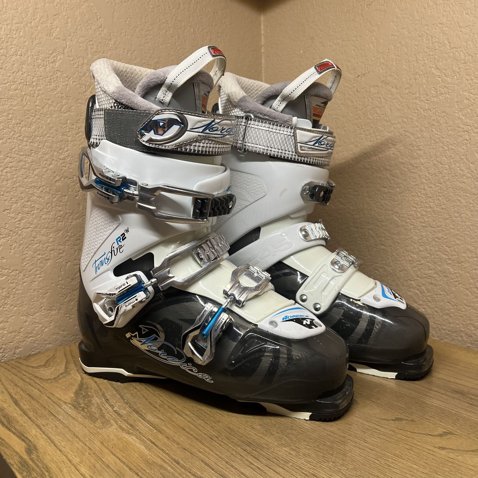 Nordica Transfire R2 W Ski Boots Women's Mondo Size 27.5 315mm