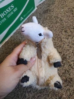 Cute Sheep with Unzipping wool