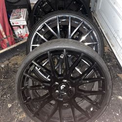 Forgiato Flow 22s 5x112 (READ DESCRIPTION) for Sale in Vallejo, CA - OfferUp