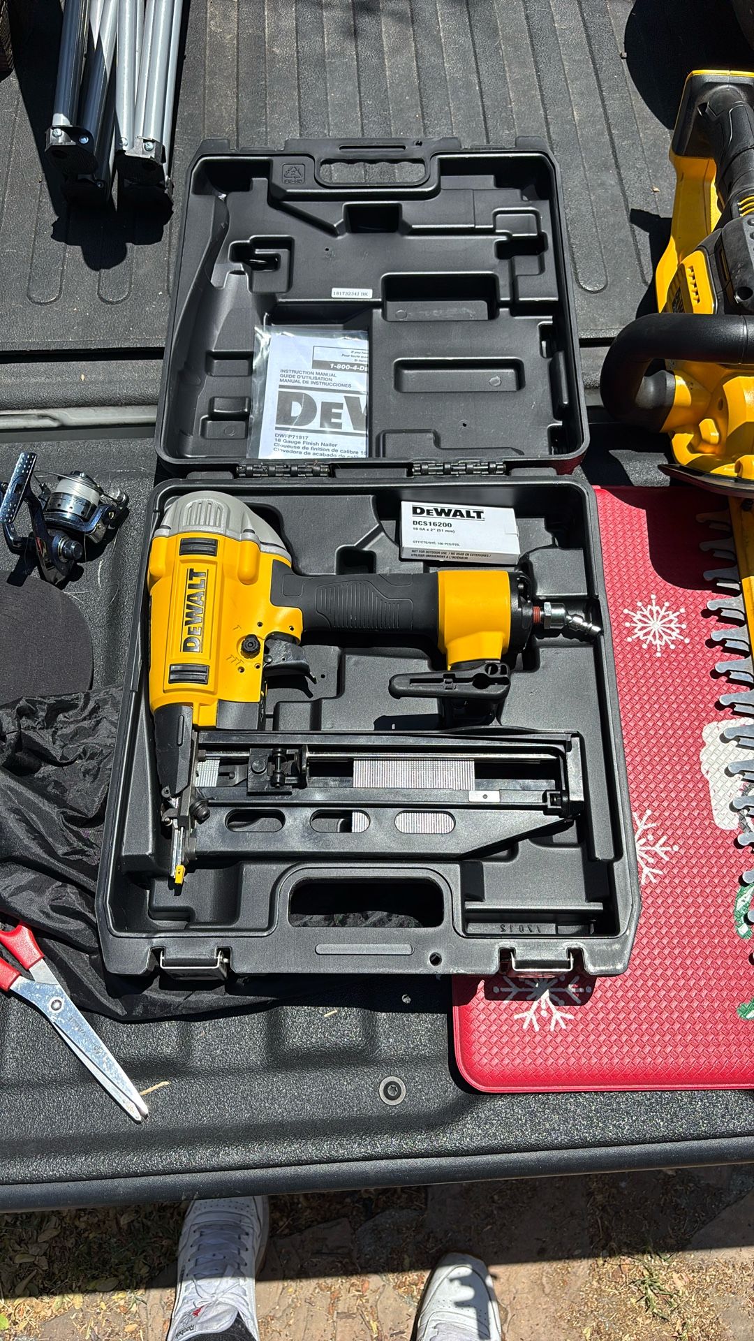 Dewalt Nail Gun