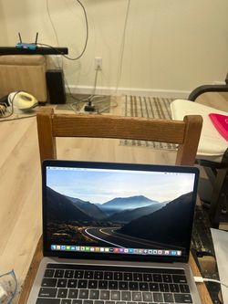 Apple MacBook Pro A1706-13.3”-2.9ghzI5,512,8gb,Webcam,Wireless-2016