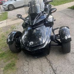 Can am sale spyder 1300cc