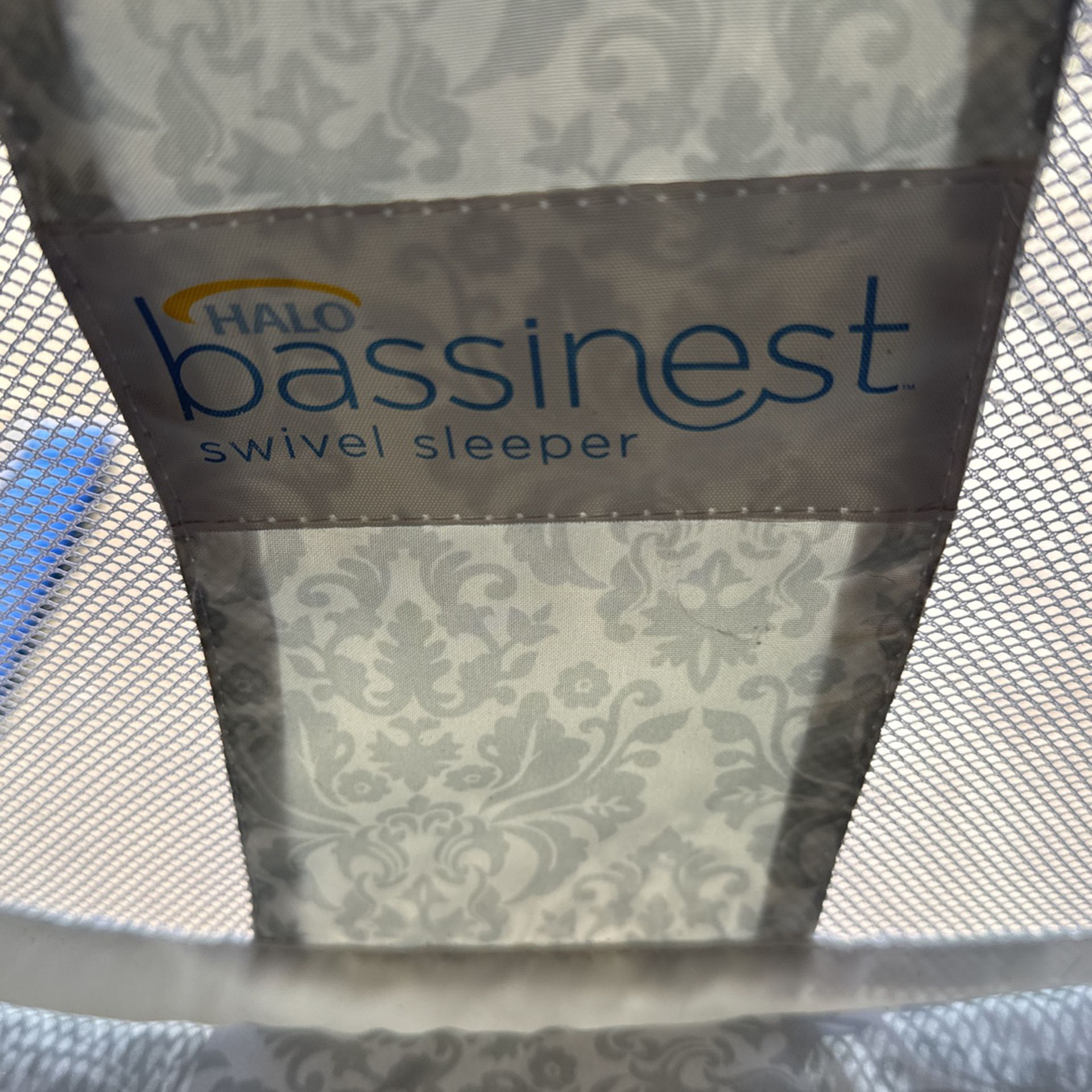 Bassinet , Halo Brand