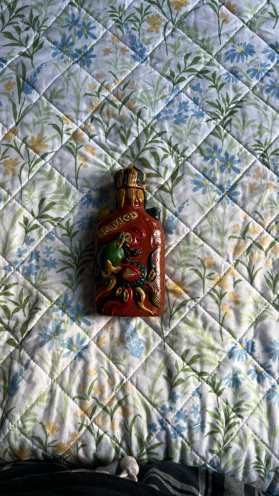 Is A Bottle Puré Wood And Eyes Move