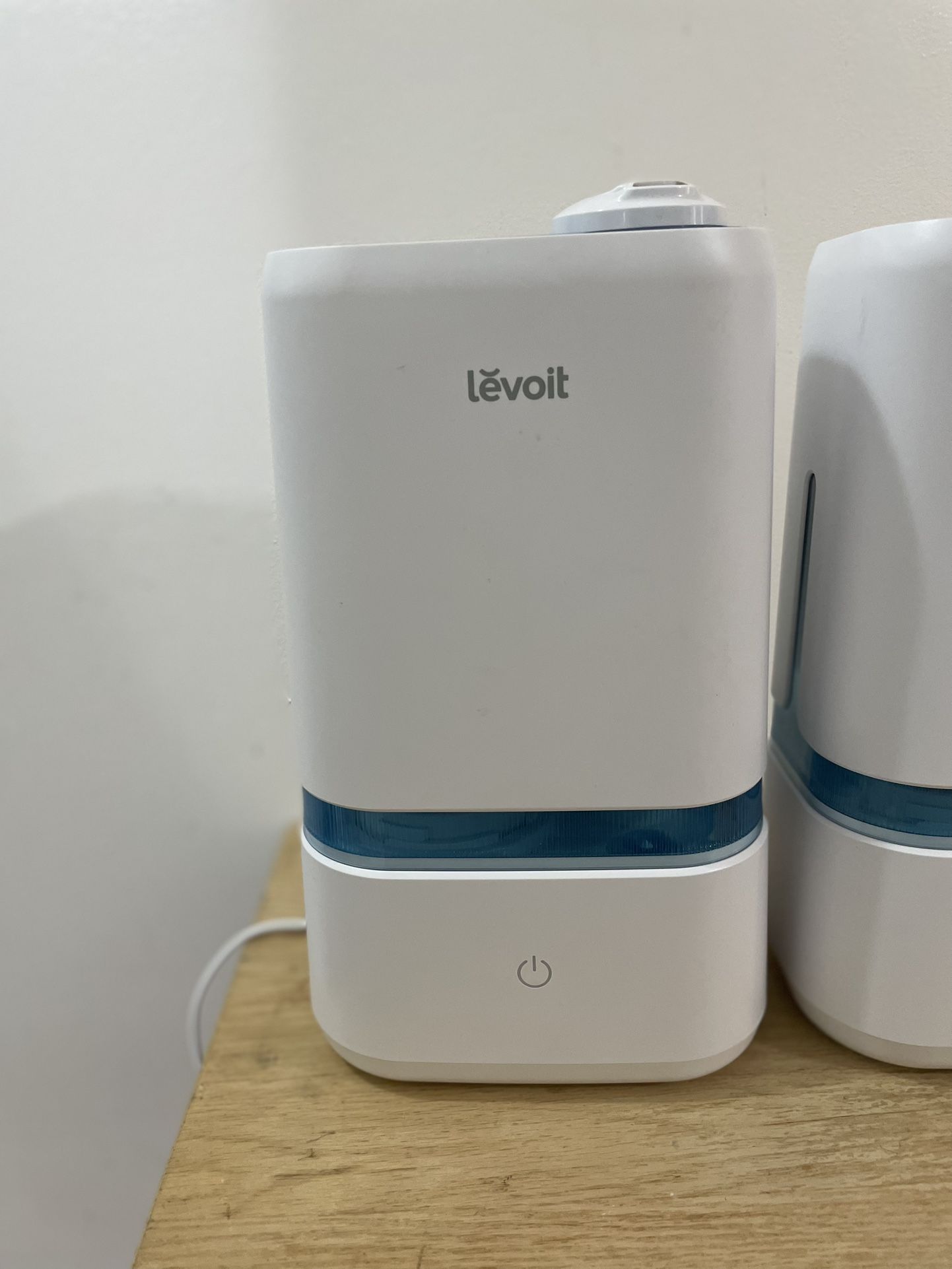 LISTING 1: White Levoit Humidifier