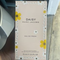 Daisy Marc Jacobs 