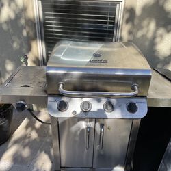 Grill With Cover