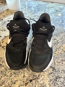 Boy Nike Running Shoe