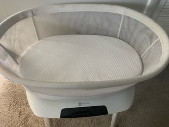 4Moms Mamaroo Bassinet