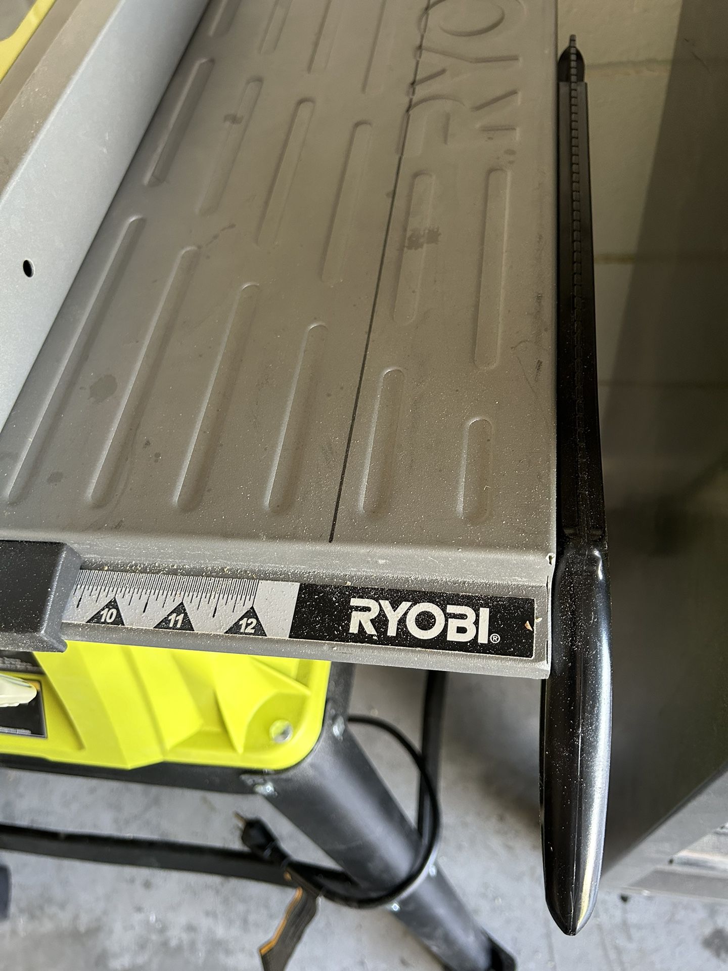 Ryobi 10” Table  Saw Rts10/RTS10G