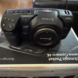 Blackmagic Pocket Cinema Camera 4K Kit