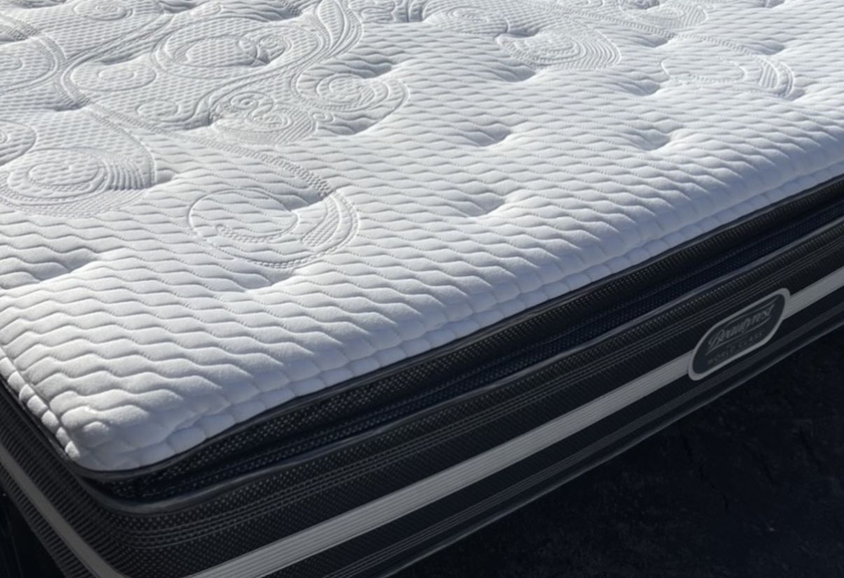 Beautiful King Size Beautyrest mattress