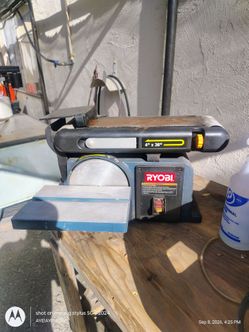 Bench belt sander