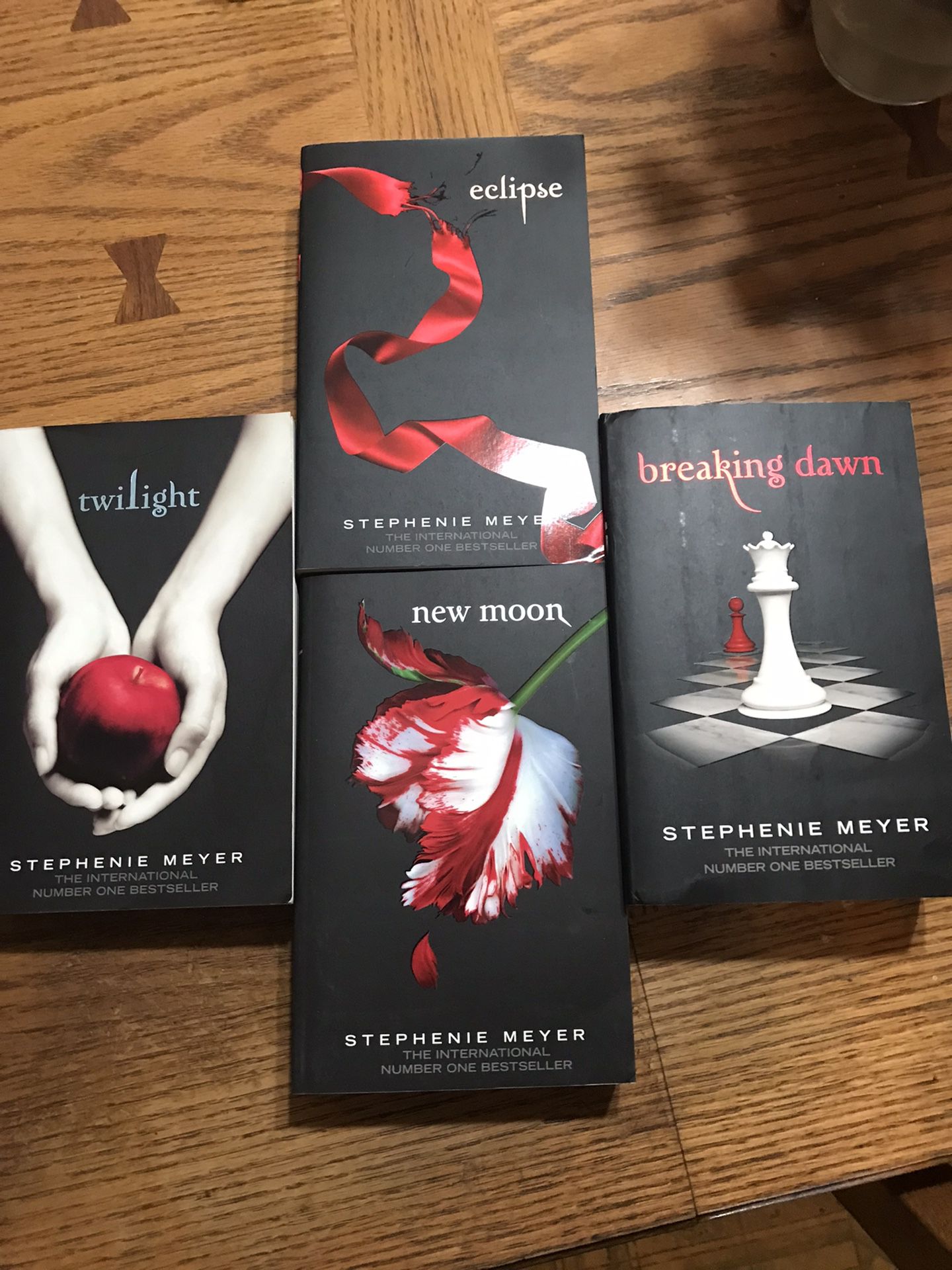 Twilight Book Collection Soft Cover Eclipse Breaking Dawn New Moon 