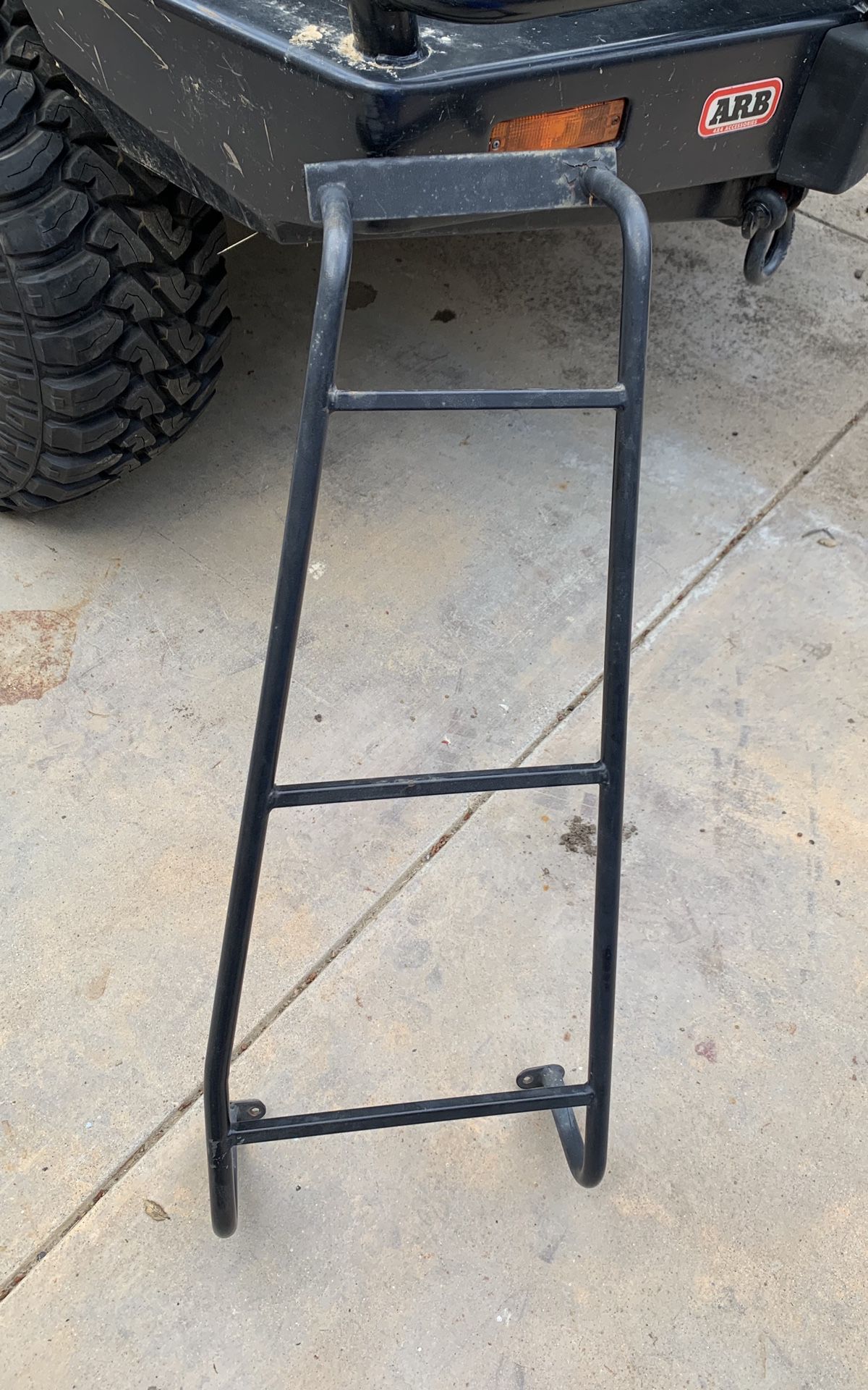 Discovery 2 OEM rear ladder