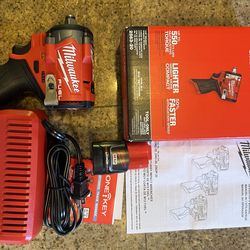 1/2 inch MILWAUKEE IMPACT WRENCH