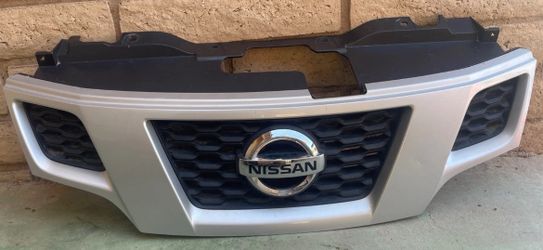 2013-2022 NISSAN Van 200 FRONT UPPER GRILLE W/ EMBLEM OEM 62312-3LMOH