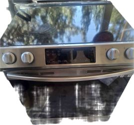 Smart Electric range with Oven and Air Fryer