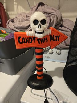 New Candy Sign Halloween $8